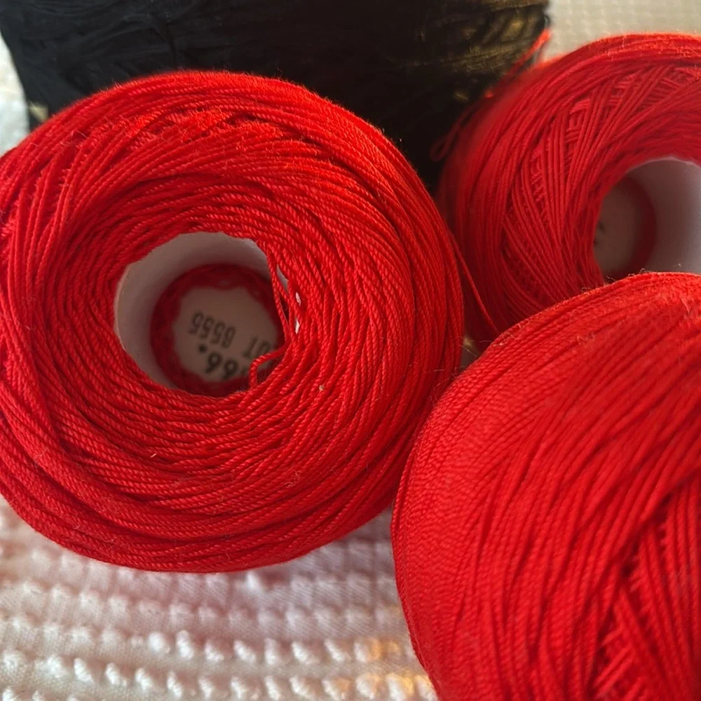 DMC Cebelia Crochet Thread Set - Black and Red - Picture 3 of 3